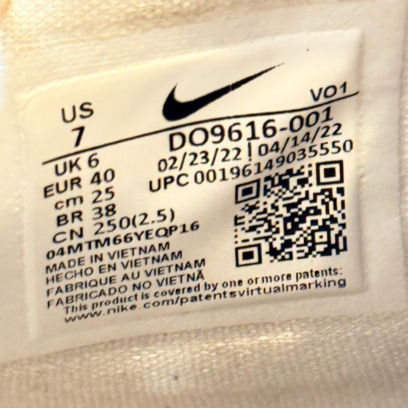 Boys NIKE Kyrie Infinity TB Wolf Grey sneakers- Size 7 - Picture 9 of 10